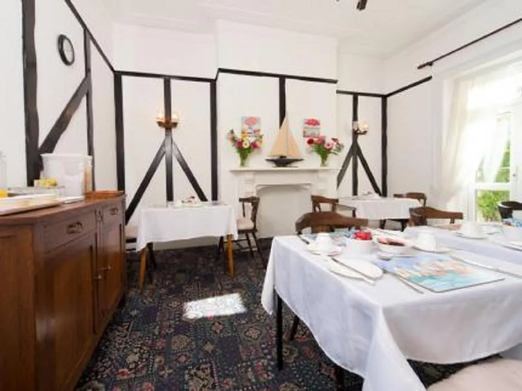 Sandy Bay Guest House Bournemouth