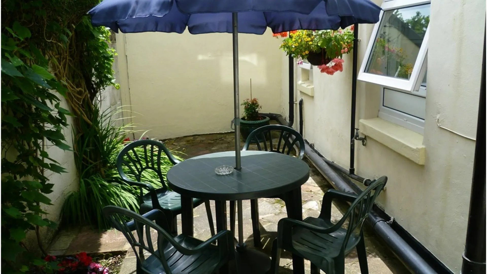 Sandy Bay Guest House location